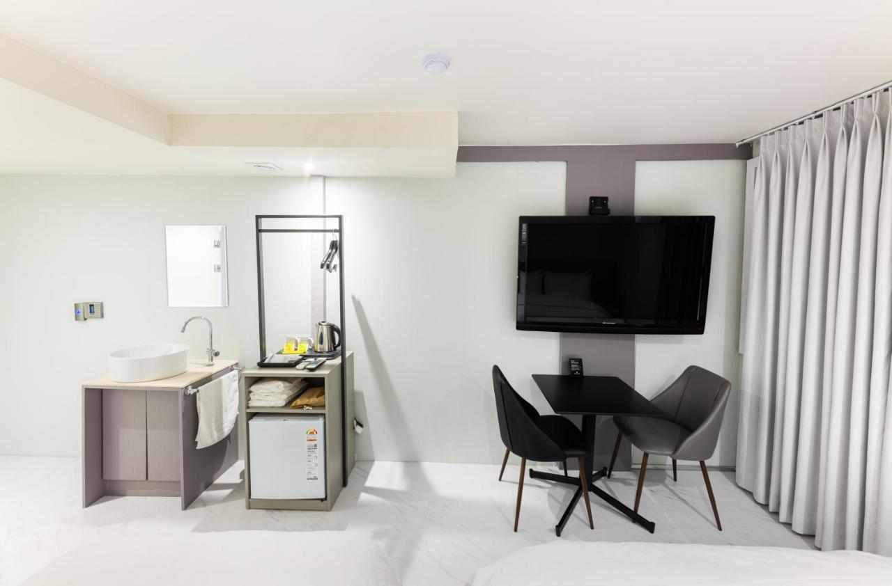 בוסאן Hotel Lenith Seomyeon מראה חיצוני תמונה