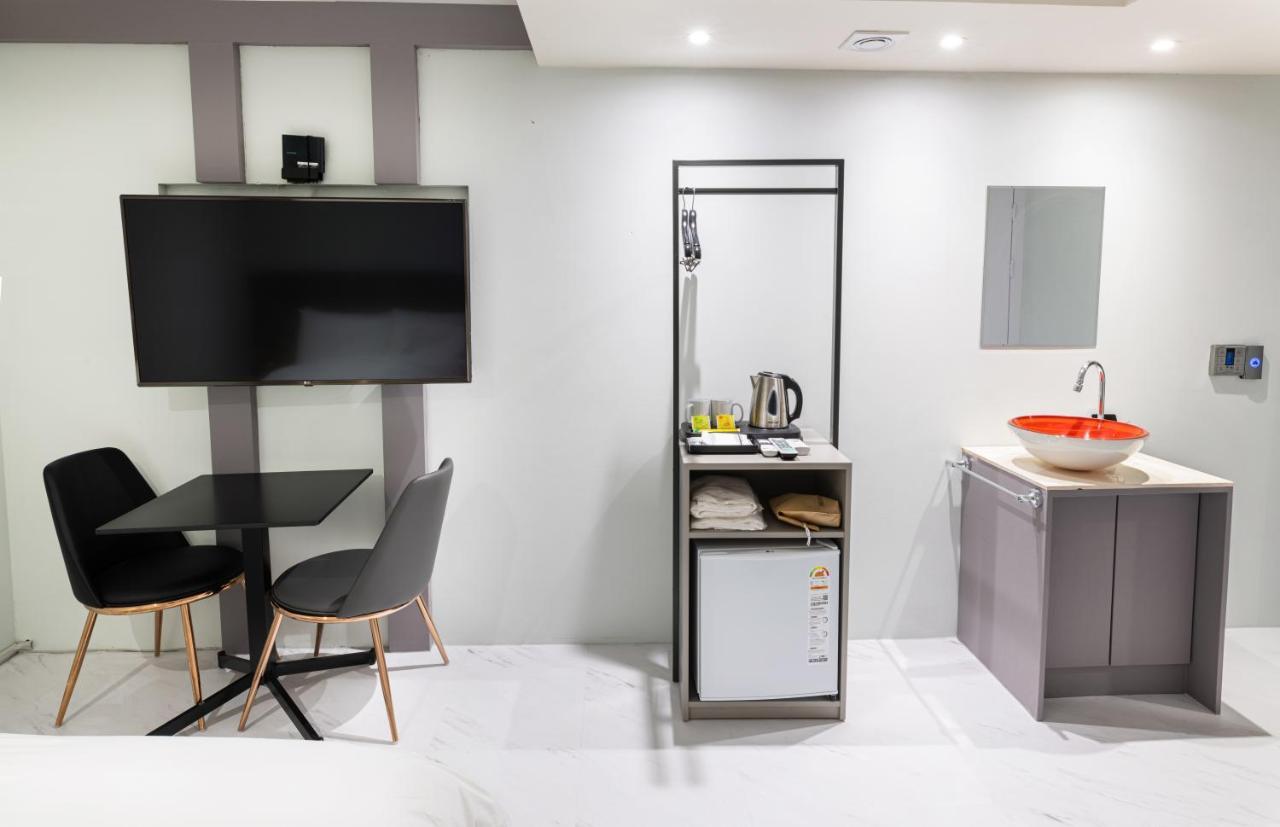 בוסאן Hotel Lenith Seomyeon מראה חיצוני תמונה