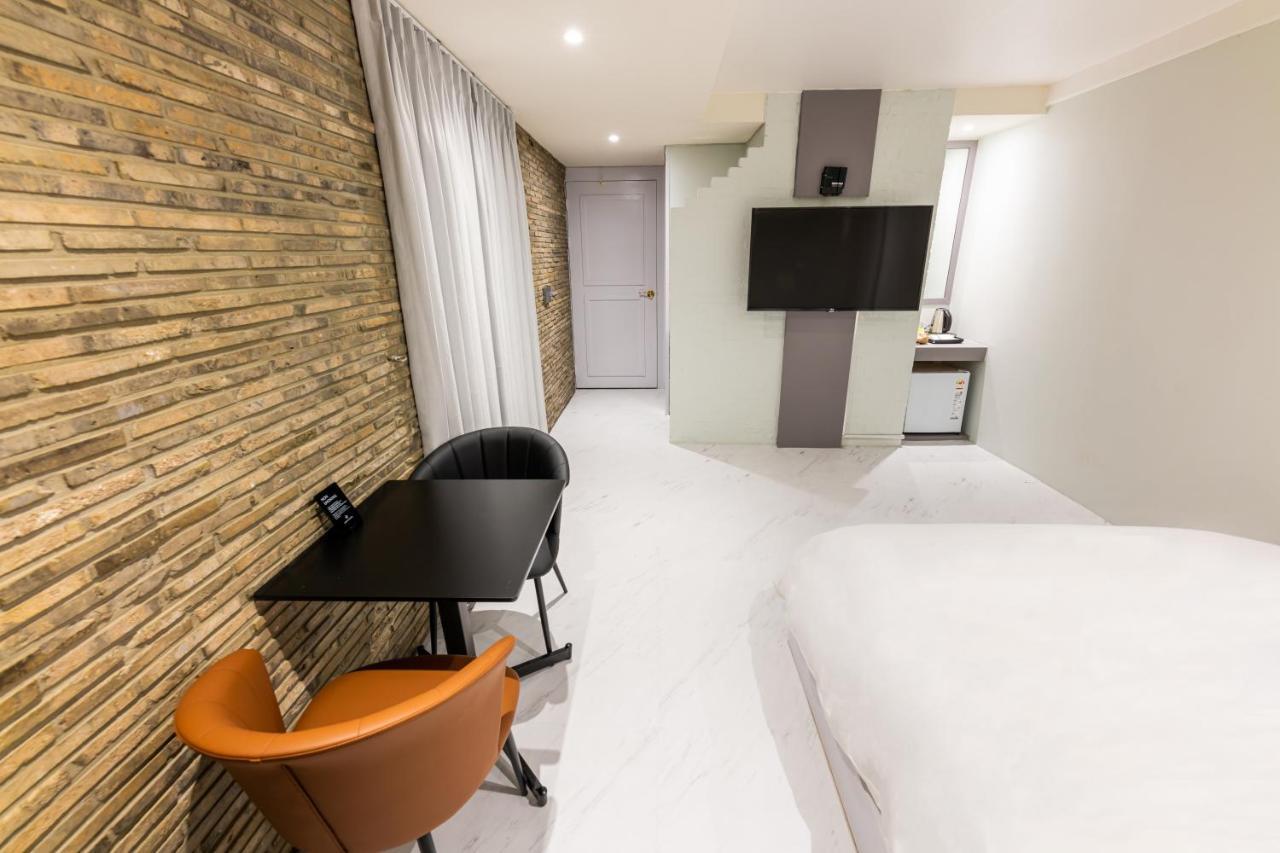 בוסאן Hotel Lenith Seomyeon מראה חיצוני תמונה